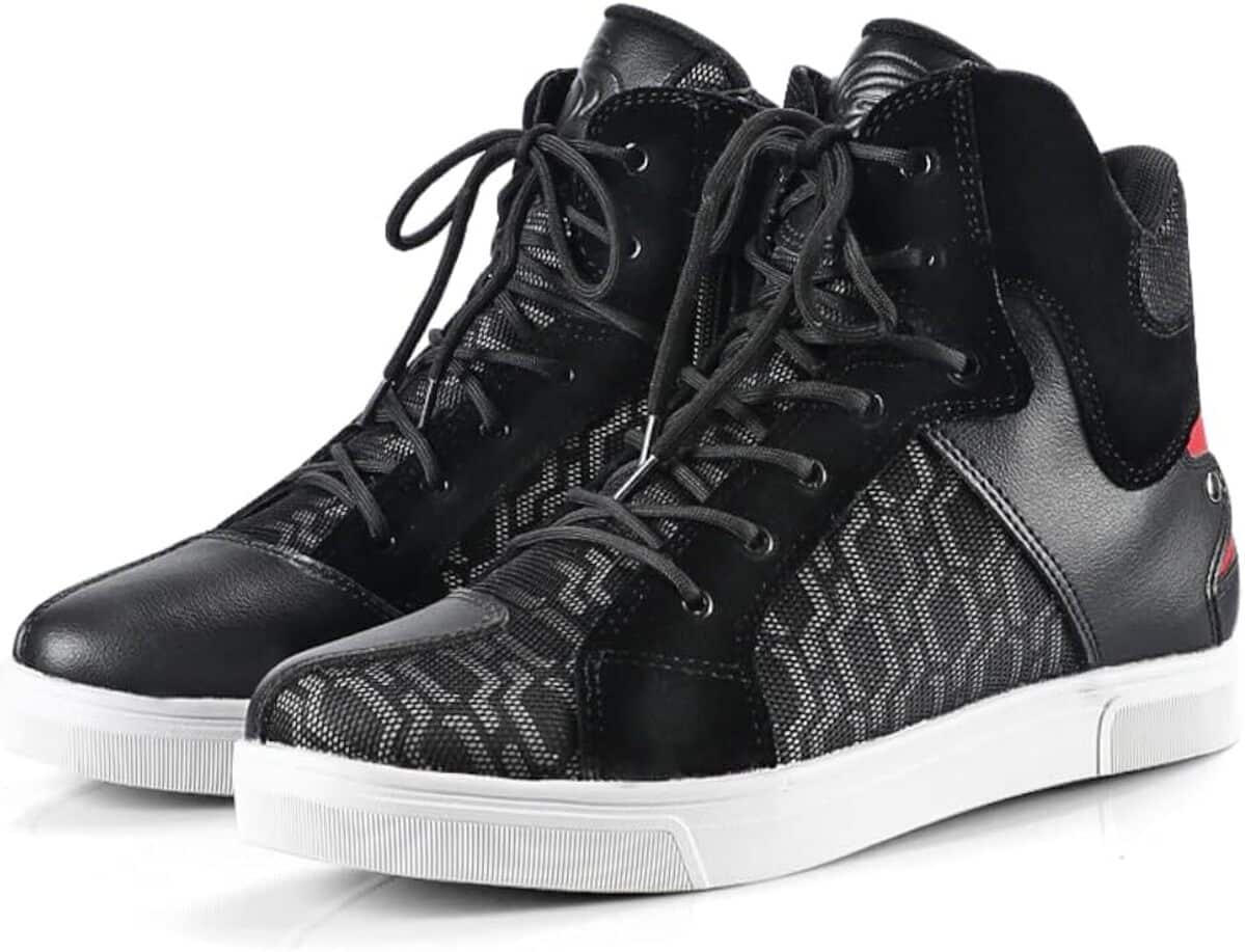 Test Bottes Moto Hommes : confort et Sécurité