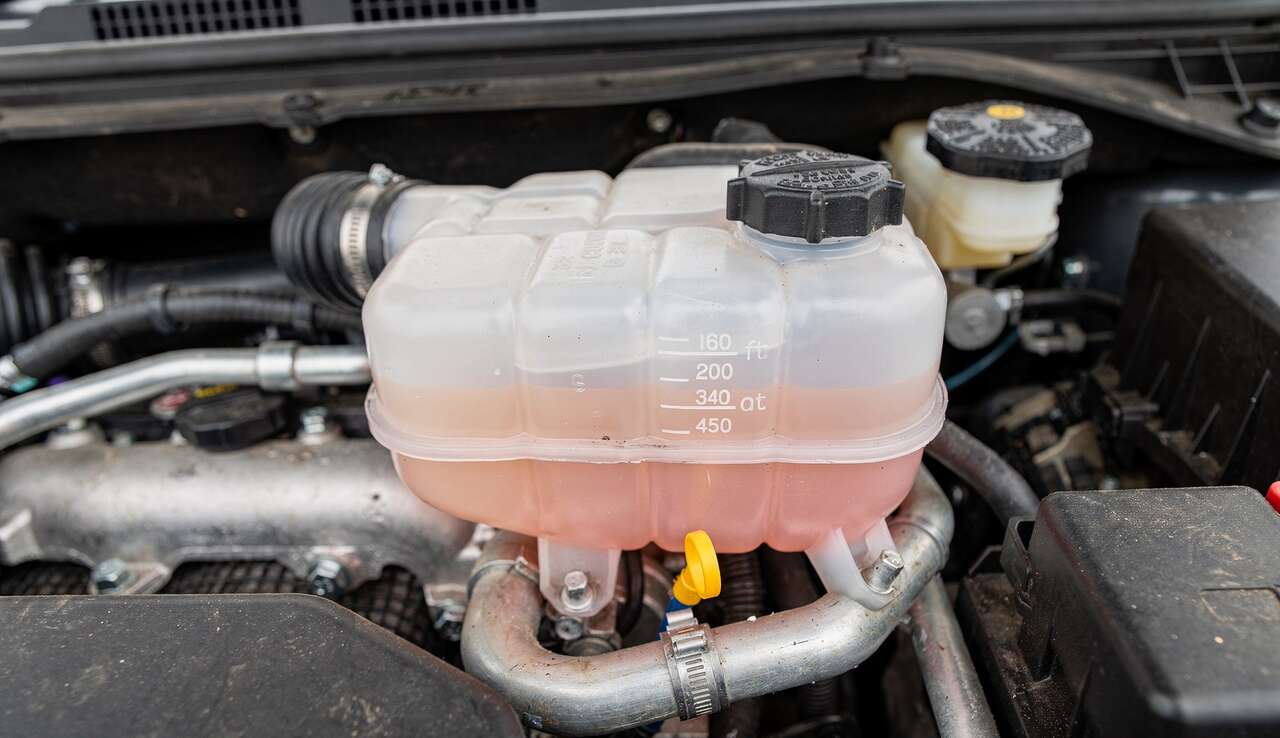 Voyant de liquide de refroidissement : le reconna&icirc;tre et r&eacute;agir