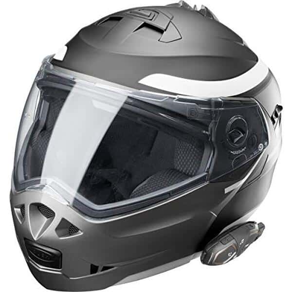 Découvrez notre test détaillé de l'interphone Connect : une solution de communication bluetooth pour motards jusqu'à 300m de portée. Améliorez vos trajets avec une connexion stable et une qualité sonore optimale.