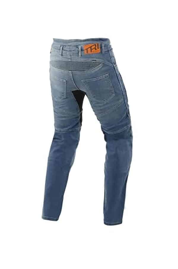 Découvrez notre test complet des jeans de moto Trilobite Parado coupe slim, équipés de protections CE niveau 2 pour allier sécurité et élégance sur la route.