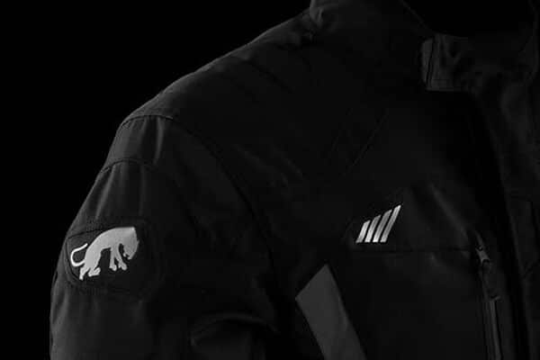 Découvrez notre test de la veste moto furygan apalaches evo : imperméabilité, confort et polyvalence toutes saisons pour motards exigeants