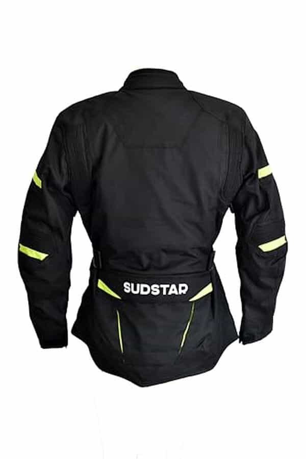 Dรฉcouvrez notre test complet de la veste de moto Sudstar Macao femme 4 saisons : protection, confort et style pour tous les types de routes.