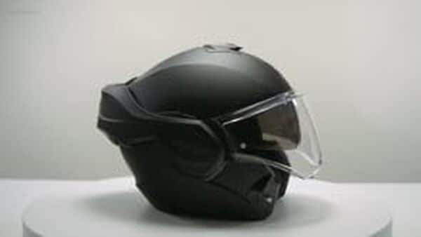 Dรฉcouvrez notre test complet du casque moto Scorpion Exo-Tech Evo Solid anthracite mat : avis dรฉtaillรฉ, caractรฉristiques et performances.