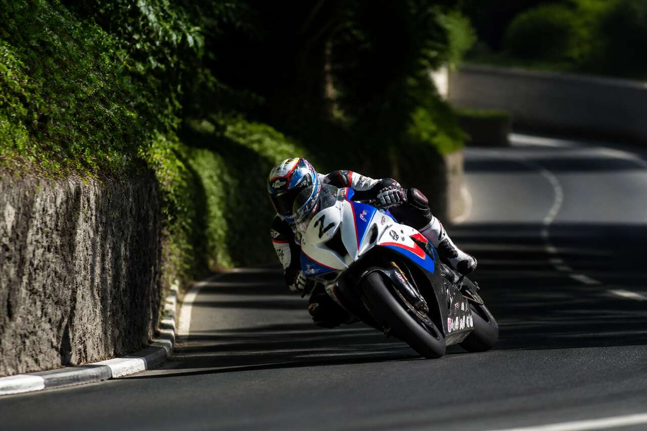 Pourquoi le TT est-il la course de moto la plus dangereuse ?